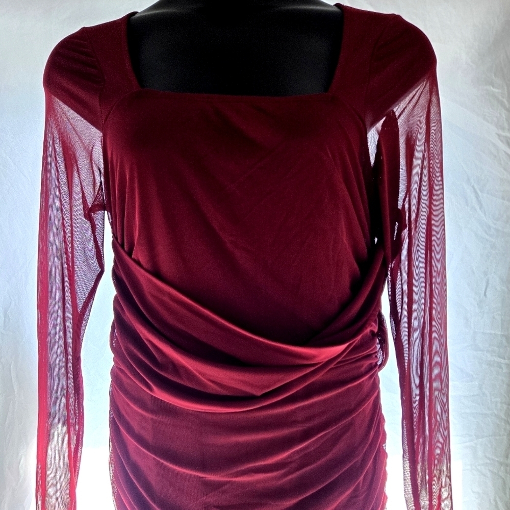Pretty Curvy Sense Dress - Picture 8 of 14